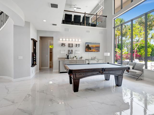 Продажа дома по адресу 7015 NW 27th Avenue - фото 5942288