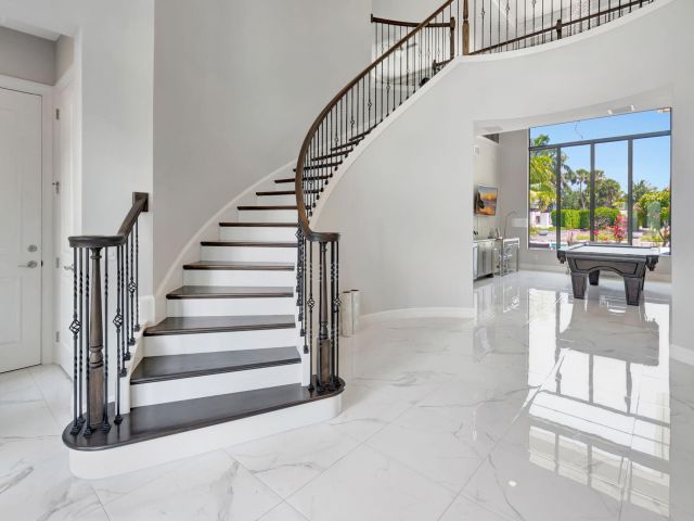 Продажа дома по адресу 7015 NW 27th Avenue - фото 5942291