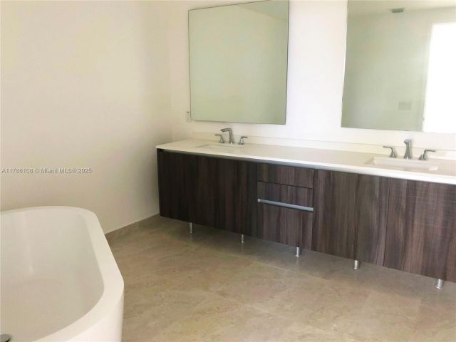 Продажа квартиры #215 - фото 5899937