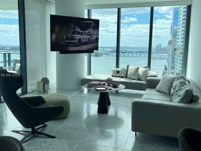 Квартира в аренду номер3601 - фото 5927683