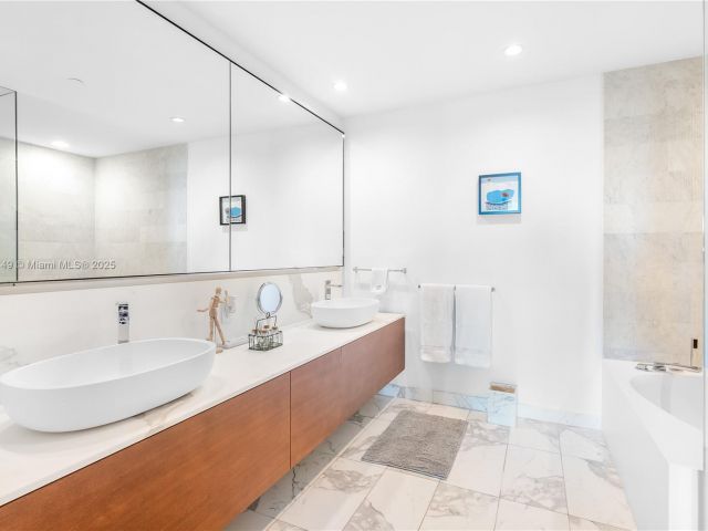 Продажа квартиры #605 - фото 5902648