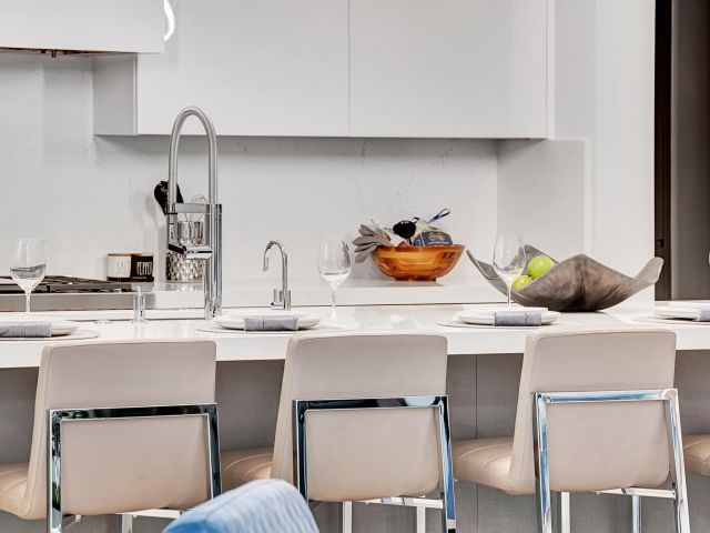 Продажа дома по адресу 1133 NE 3rd Avenue - фото 5942369