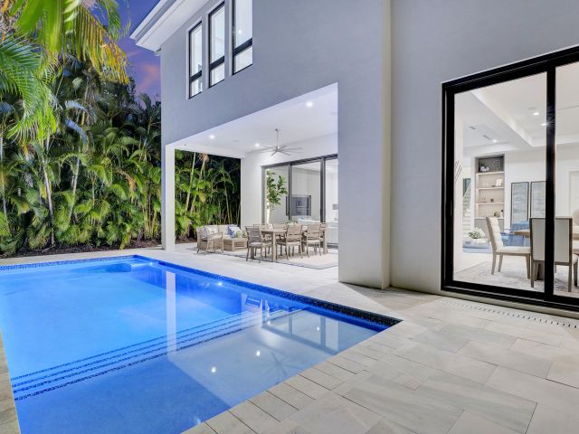 Продажа дома по адресу 1133 NE 3rd Avenue - фото 5942377