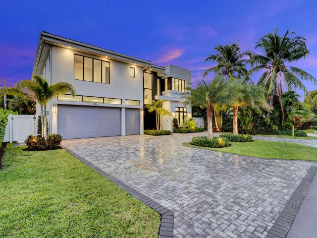 Продажа дома по адресу 1133 NE 3rd Avenue - фото 5942378