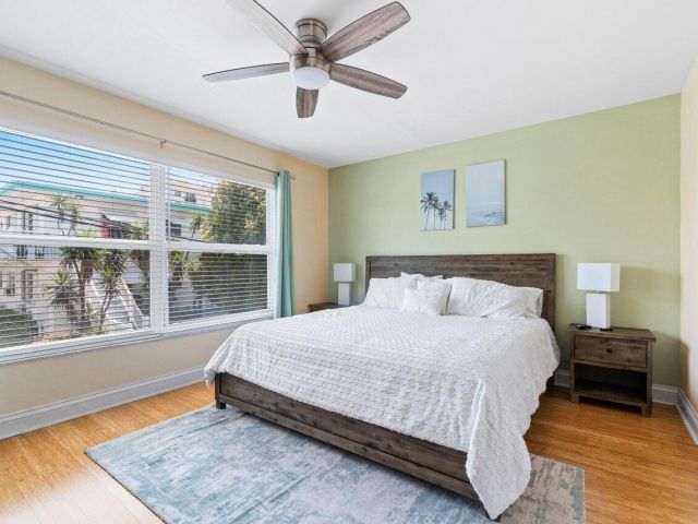 Дом в аренду по адресу 842 SE 19th Avenue 103 - фото 6453243