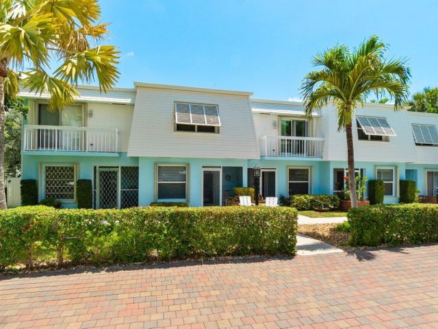 Дом в аренду по адресу 842 SE 19th Avenue 103 - фото 6453257