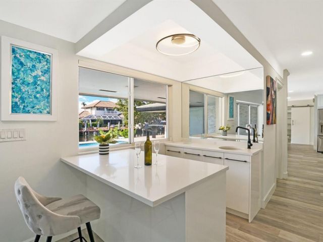 Продажа дома по адресу 5201 NE 33rd Avenue - фото 6035404