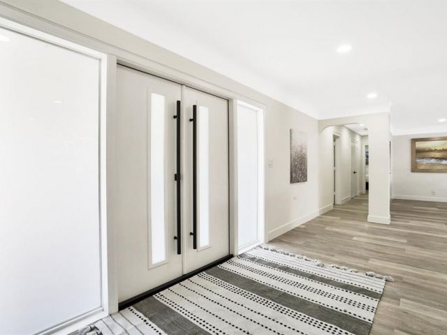 Продажа дома по адресу 5201 NE 33rd Avenue - фото 6035406