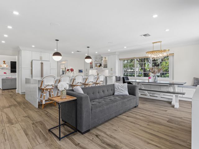 Продажа дома по адресу 912 Roberts Road - фото 5878283