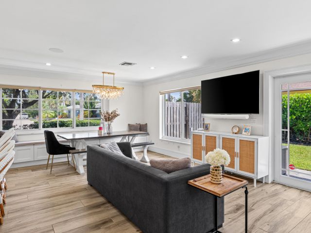 Продажа дома по адресу 912 Roberts Road - фото 5878284