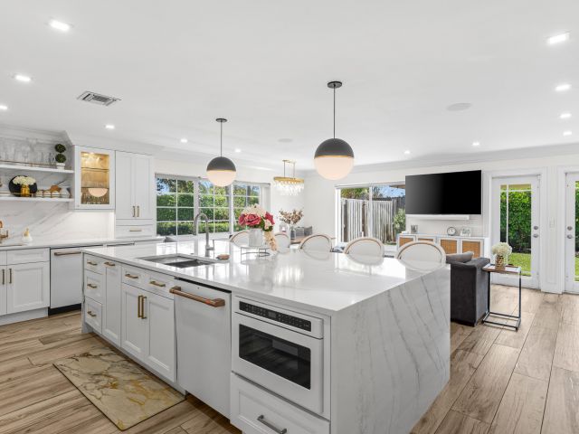 Продажа дома по адресу 912 Roberts Road - фото 5878292