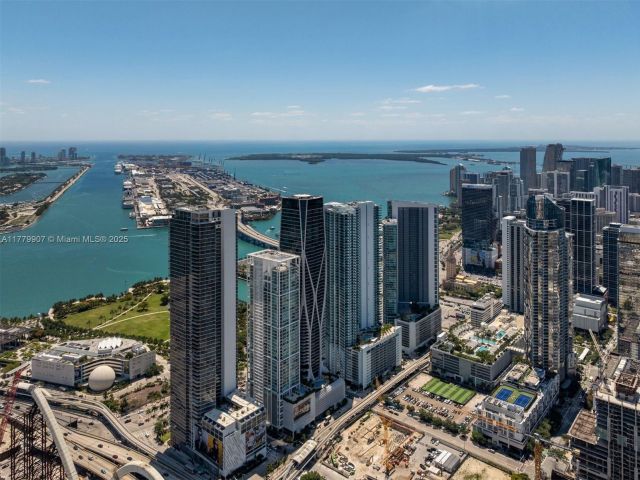 Продажа квартиры #5801 - фото 5922932