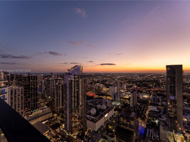 Продажа квартиры #5801 - фото 5922935