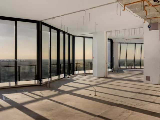 Продажа квартиры #5801 - фото 5922939