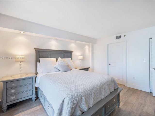 Продажа квартиры #1411 - фото 5917783