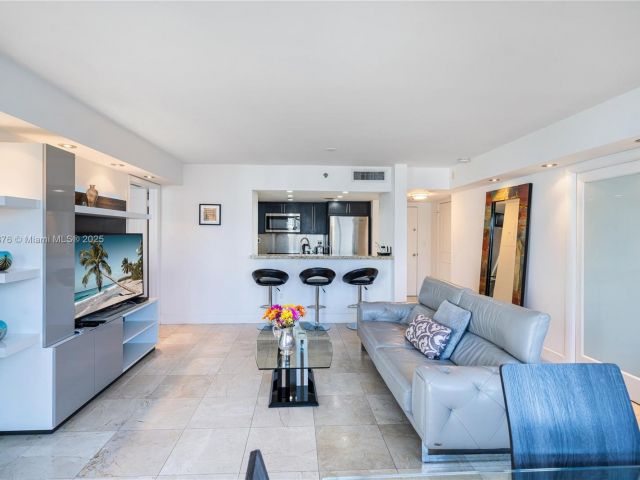 Продажа квартиры #1411 - фото 5917794