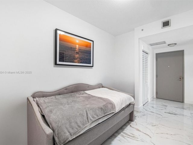 Продажа квартиры #1708 - фото 5899911