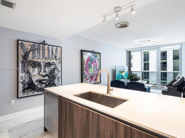 Продажа квартиры #1708 - фото 5899919