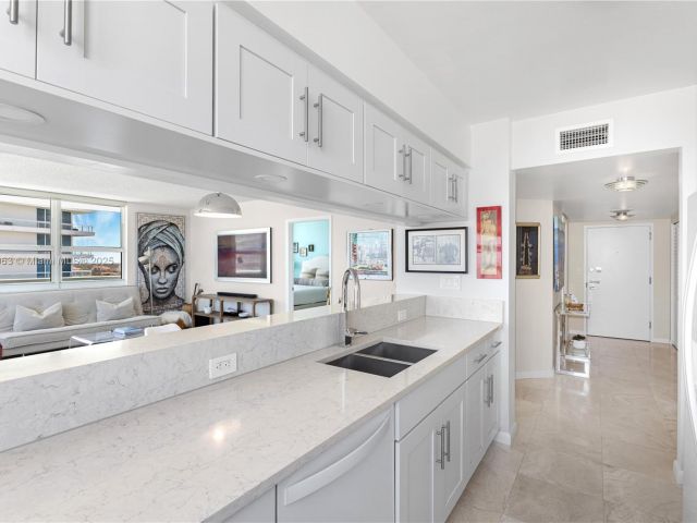 Продажа квартиры #2102 - фото 6006620