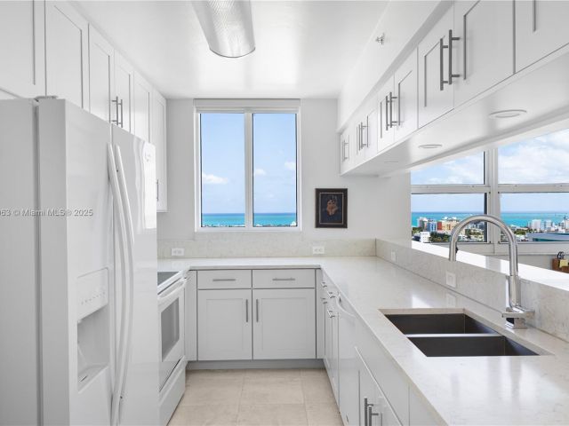 Продажа квартиры #2102 - фото 6006622