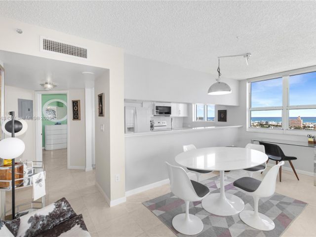 Продажа квартиры #2102 - фото 6006623