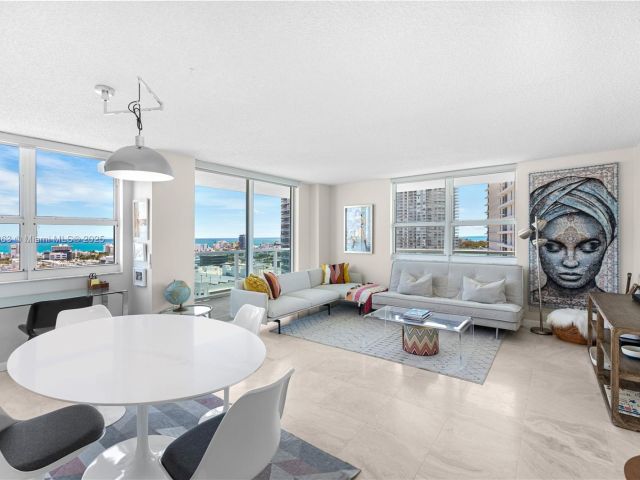 Продажа квартиры #2102 - фото 6006629