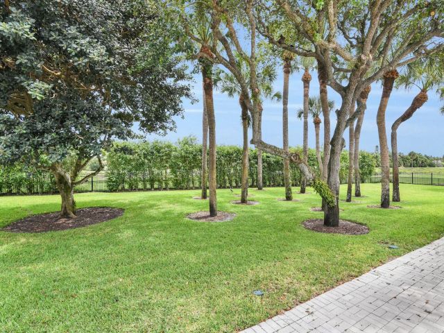 Продажа дома по адресу 4356 Kasso Circle - фото 5955876