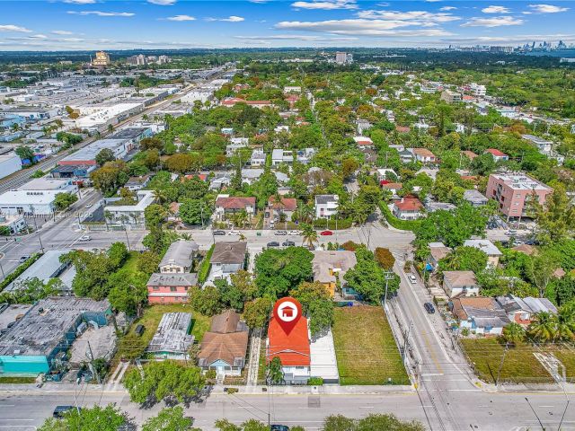 Продажа дома по адресу 473 NE 61st St - фото 5885281