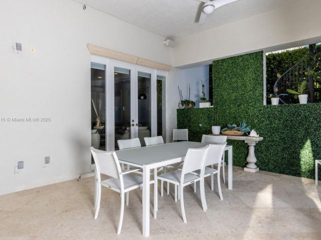 Продажа дома по адресу  - фото 5887936