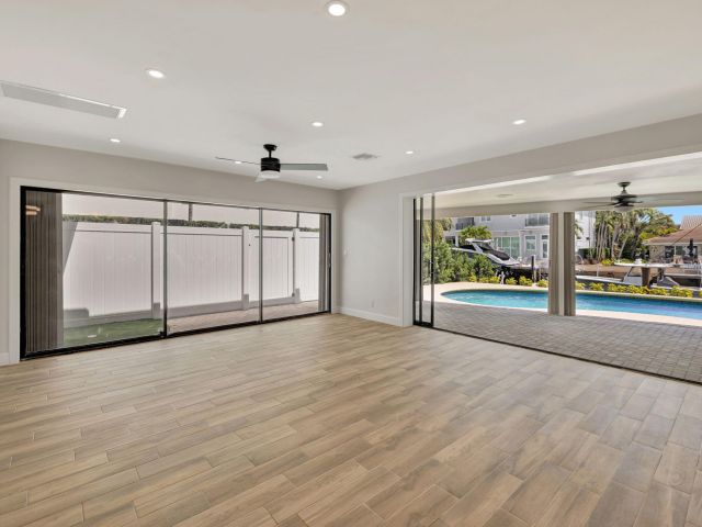 Дом в аренду по адресу 856 Dover Street - фото 5940417