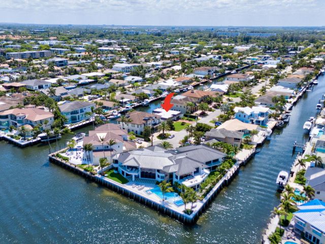 Дом в аренду по адресу 856 Dover Street - фото 5940425