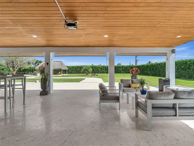 Продажа дома по адресу 21411 SW 248th St - фото 5867166