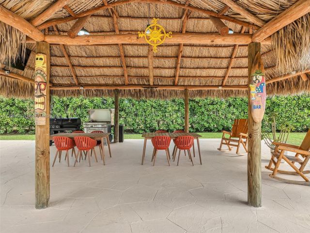 Продажа дома по адресу 21411 SW 248th St - фото 5867170