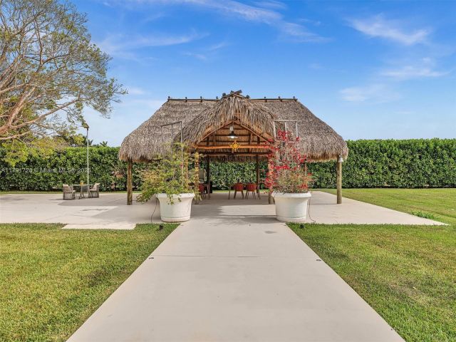 Продажа дома по адресу 21411 SW 248th St - фото 5867171