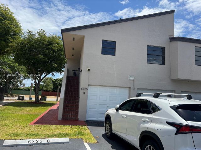 Продажа дома по адресу 6725 SW 137th Ct 14D - фото 5955189