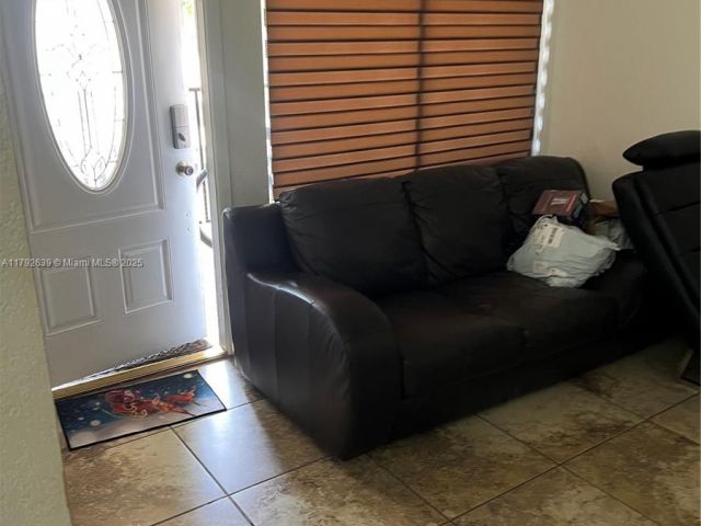 Продажа дома по адресу 6725 SW 137th Ct 14D - фото 7515935