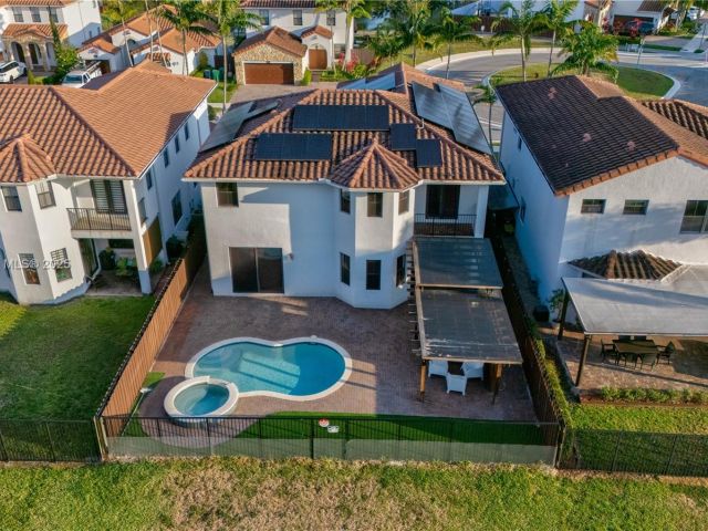 Продажа дома по адресу 10371 NW 10th St - фото 6062574