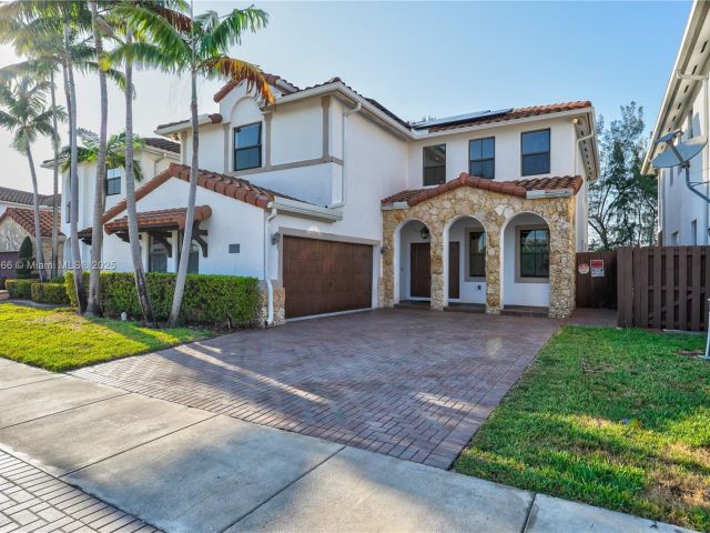 Продажа дома по адресу 10371 NW 10th St - фото 6062577