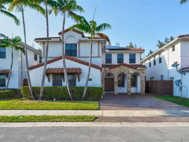 Продажа дома по адресу 10371 NW 10th St - фото 6062578