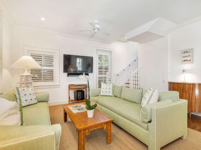 Продажа дома по адресу 138 Greymon Drive - фото 6034842