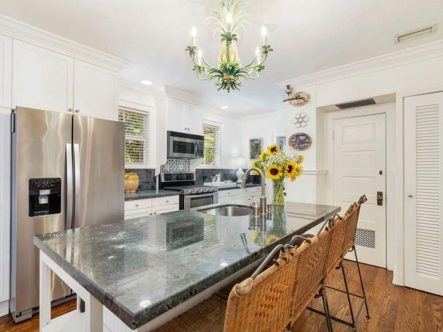 Продажа дома по адресу 138 Greymon Drive - фото 6034846