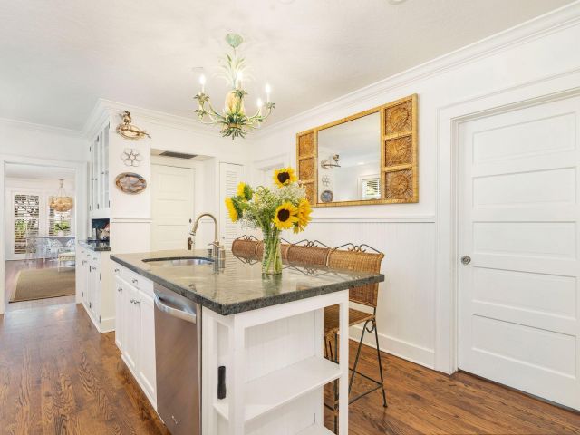 Продажа дома по адресу 138 Greymon Drive - фото 6034847