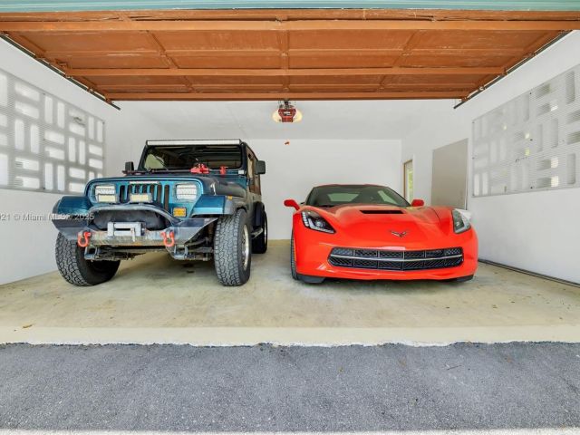 Продажа дома по адресу 2019 NE 31st Ave - фото 5954987