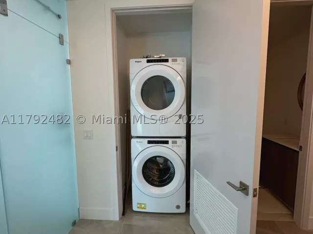 Квартира в аренду номер902 - фото 9052700