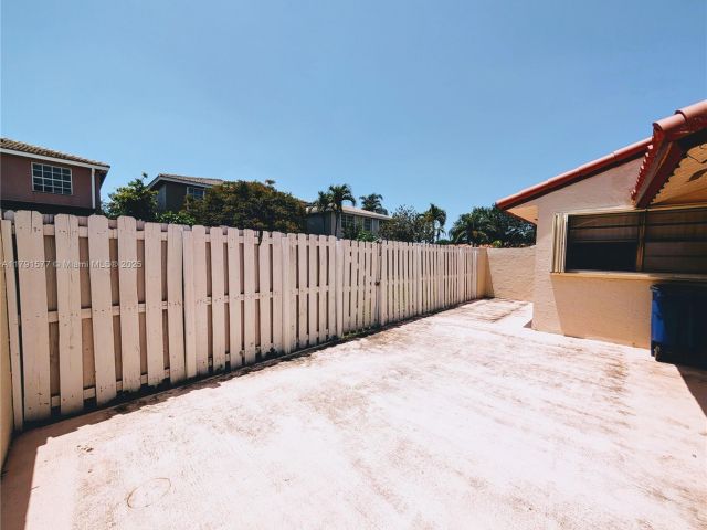 Продажа дома по адресу 11212 SW 58th Cir - фото 7452066