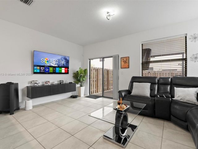 Продажа дома по адресу 12901 SW 232nd Ln - фото 5924915