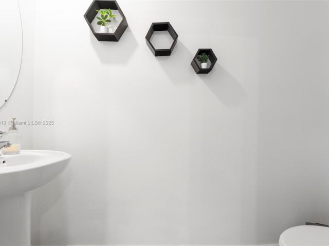 Продажа дома по адресу 12901 SW 232nd Ln - фото 5924918