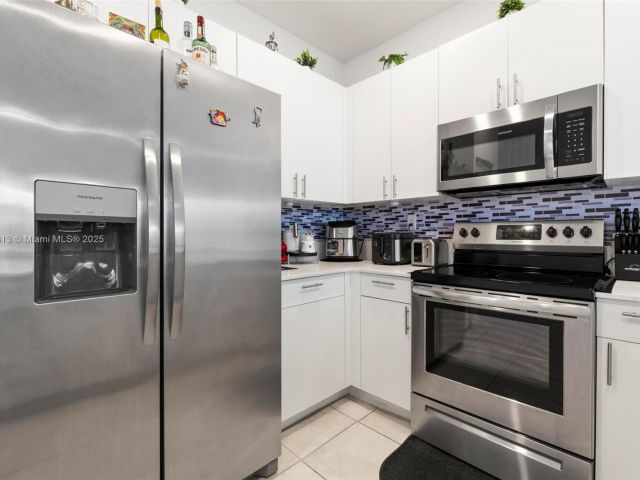 Продажа дома по адресу 12901 SW 232nd Ln - фото 5924920