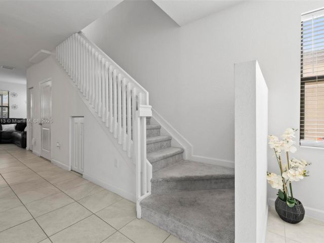 Продажа дома по адресу 12901 SW 232nd Ln - фото 5924923