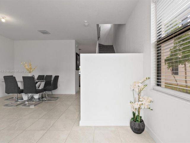 Продажа дома по адресу 12901 SW 232nd Ln - фото 5924928